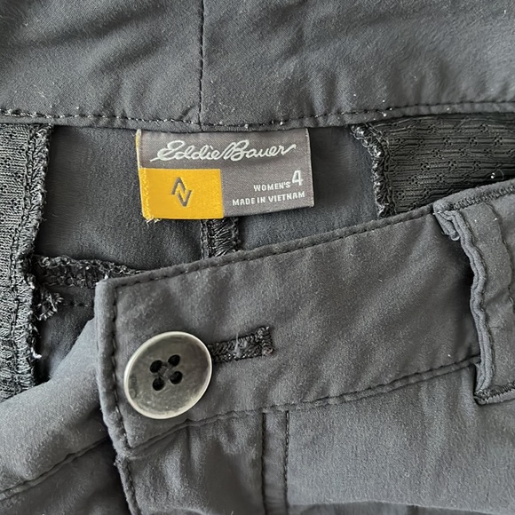 Horizon Bermuda Shorts | Eddie Bauer | Size 4 - Picture 4 of 4